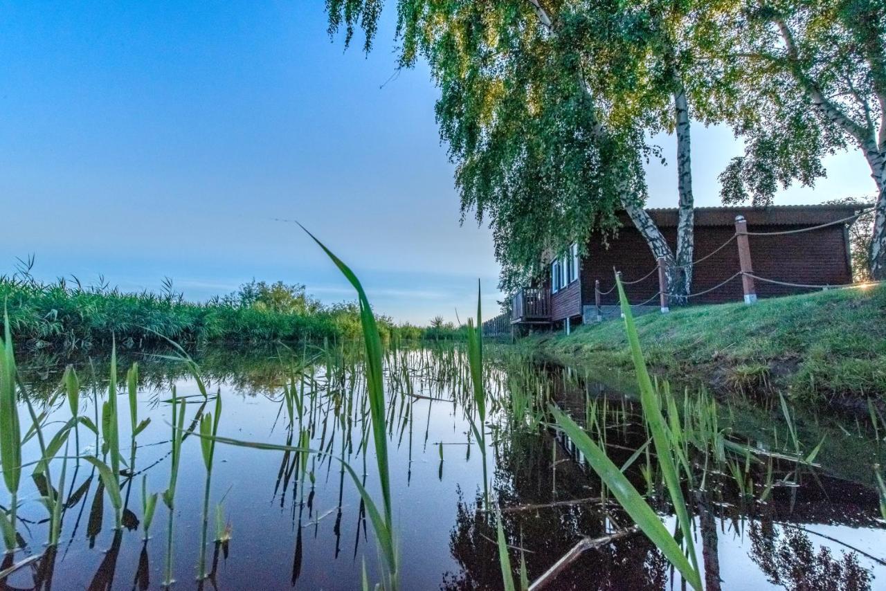 Stanica Wodna Hotel Dzwirzyno Exterior photo