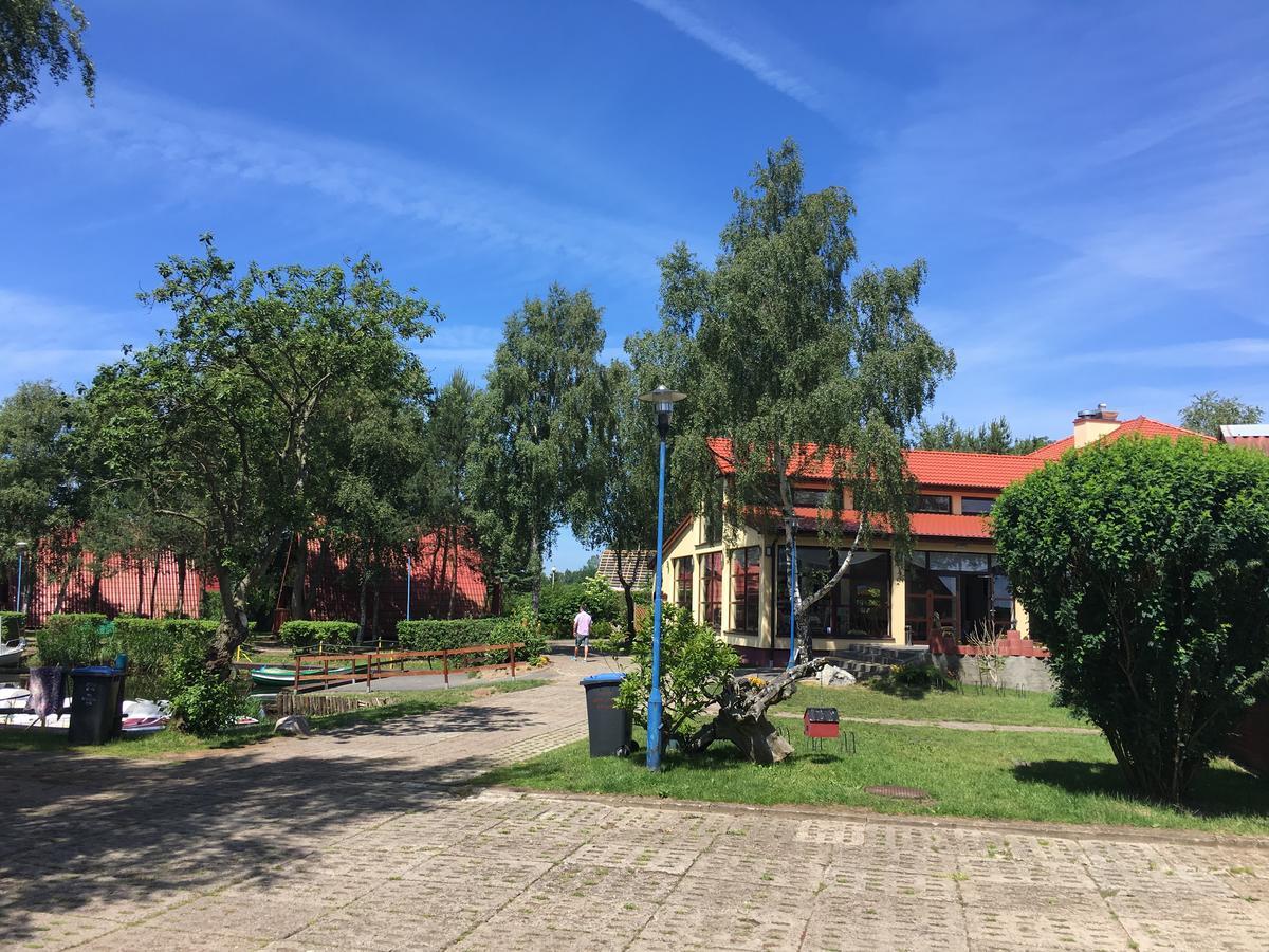 Stanica Wodna Hotel Dzwirzyno Exterior photo